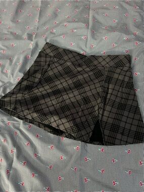 PINK Victoria's Secret Black and Charcoal Plaid Mini Skirt